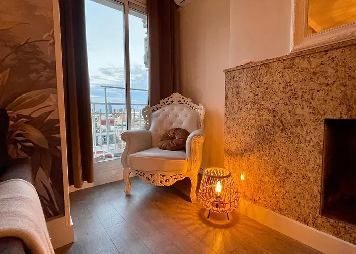 شقة Spacious Penthouse With Big Private Terrace & View